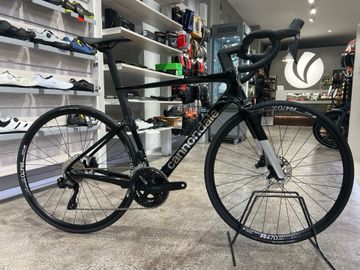 Used Cannondale carbón disc 3 Shimano 105Di2 2024 Road & Gravel