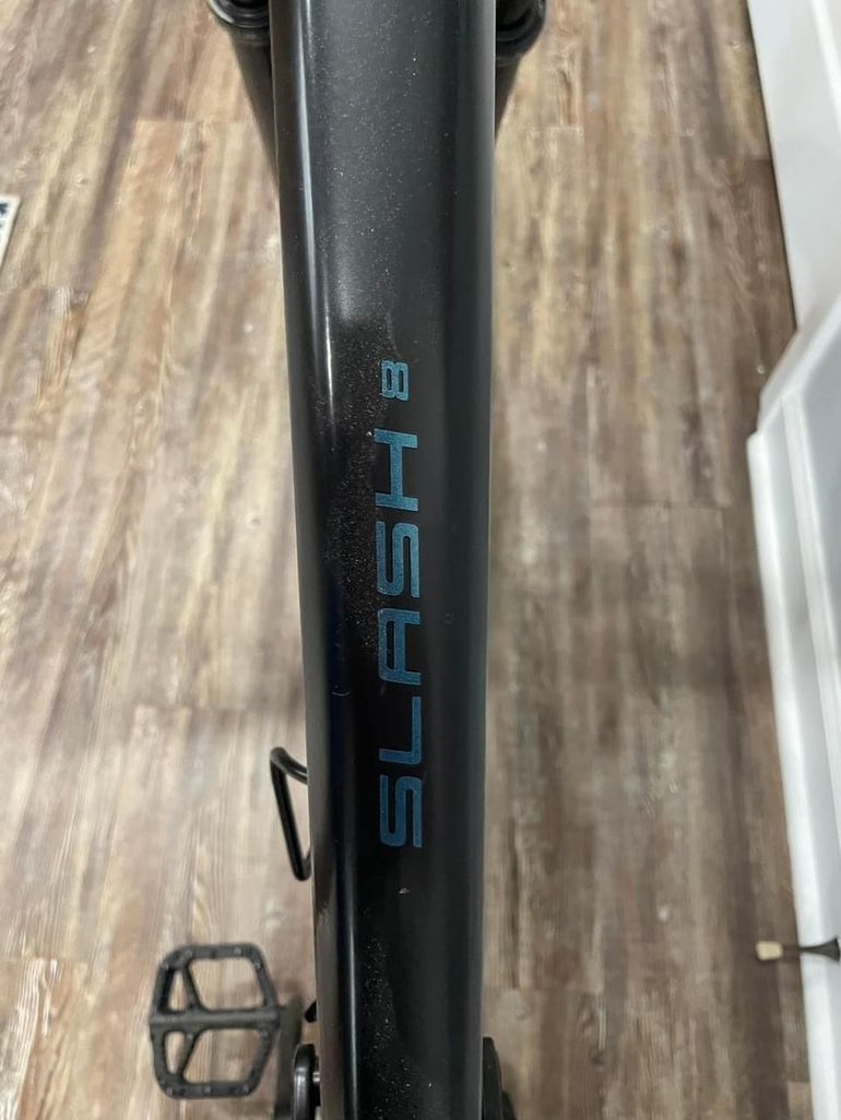 Used Trek Slash 8 29 2019 2019 Mountainbike, Schwarz, 29 — image 3 of 3