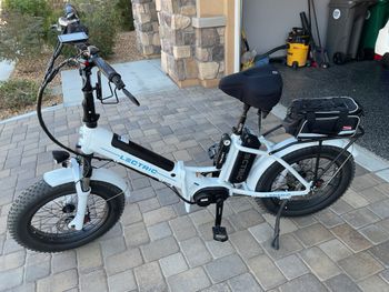 Used Lectric eBikes XPremium 2024 Road & Gravel — image 2 of 4