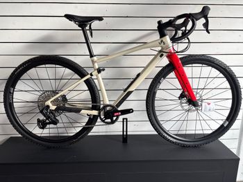 Used BMC URS 01 FOUR 2024 2024 Road & Gravel