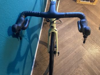 Used Canyon Endurace CF SL 8 Disc 2022 Road & Gravel, Orange — image 4 of 8