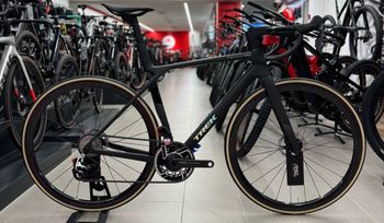 Trek, Madone SLR 9 AXS Gen 8 2025