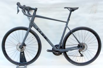 CUBE ATTAIN SLX 2023 2023 Road & Gravel usato, Grigio chiaro — immagine 2 di 16