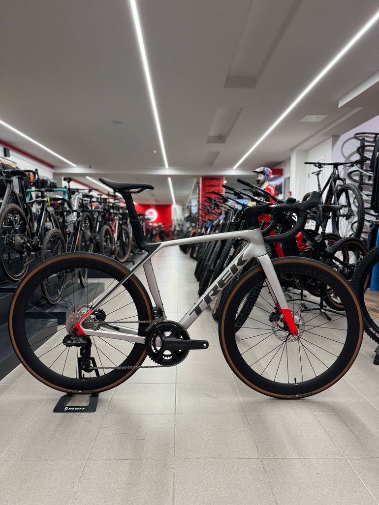 Brugt Trek Madone SL 7 Gen 8 2025 2025 Road & Gravel — billede 3 af 11