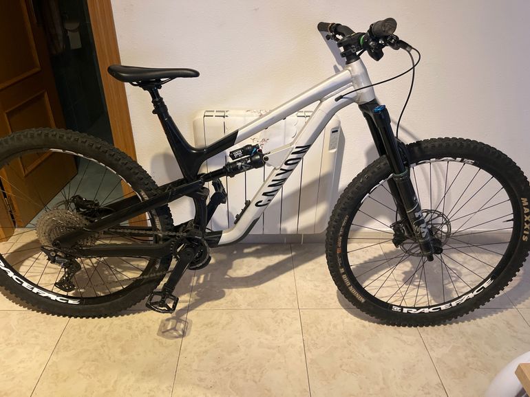 Used Canyon Spectral AL 5 2023 2023 Mountainbike, Light Gray — image 1 of 10