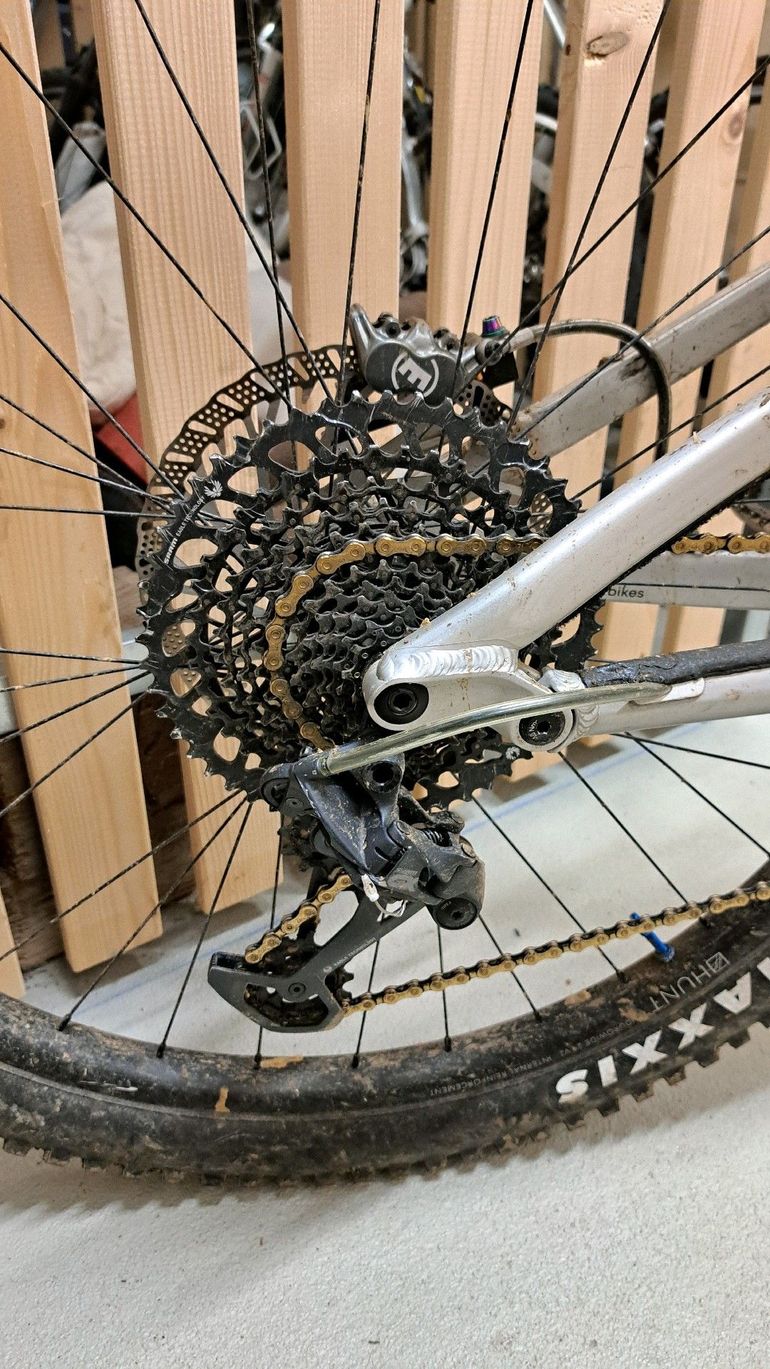 Used Privateer 161 GX 2023 2023 Mountainbike, Light Gray, 29 — image 3 of 6