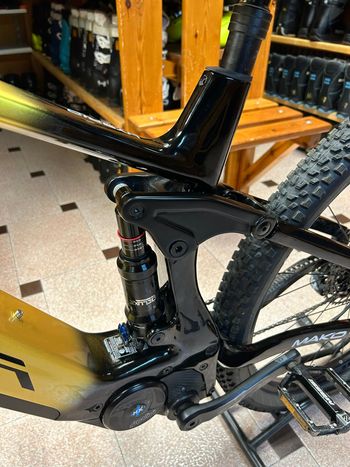 Used Berria MAKO HYBRID GT 6 2023 Mountainbike, White — image 3 of 6