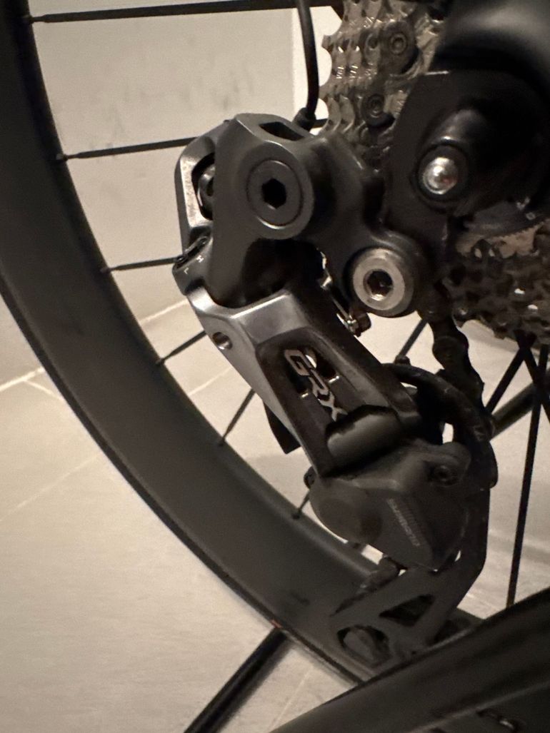 Used Argon 18 E117 Shimano GRX Di2 2018 Road & Gravel, Black — image 3 of 8