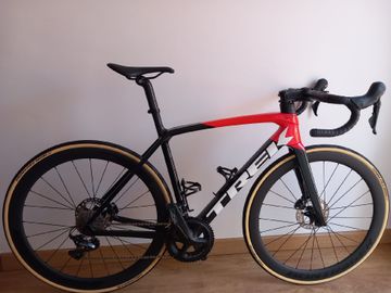 Used Trek Émonda SL 6 Disc 2022 2022 Road & Gravel