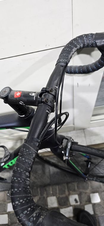 Trek Émonda SL 5 2019 2019 Road & Gravel usato, Nero — immagine 5 di 8