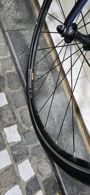 Trek Émonda SL 5 2019 2019 Road & Gravel usato, Nero — immagine 7 di 8