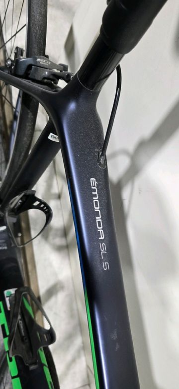 Używany Trek Émonda SL 5 2019 2019 Road & Gravel — zdjęcie 4 z 8