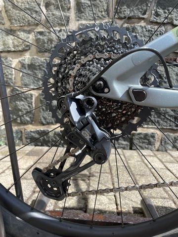 Used Cube Stereo 150tm 2020 Mountainbike, Green — image 7 of 7