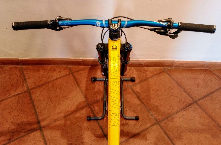 Used Mondraker Vantage 2017 Mountainbike, Orange, 27.5 (650B) — image 6 of 11