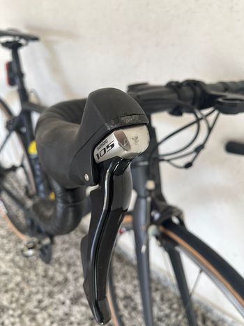 Used Scott Addict 20 2019 2019 Road & Gravel, Black — image 2 of 5