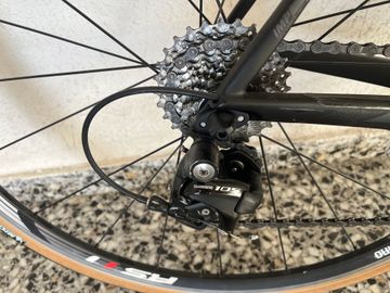 Used Scott Addict 20 2019 2019 Road & Gravel, Black — image 3 of 5