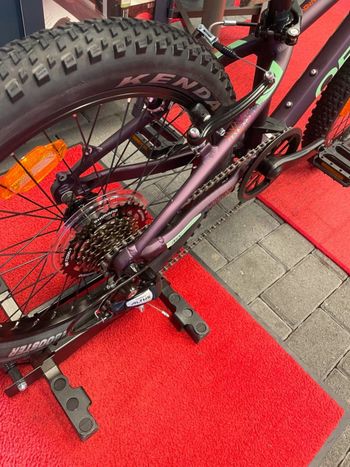 Used Orbea MX 20 XC 2022 Mountainbike, Purple — image 3 of 5