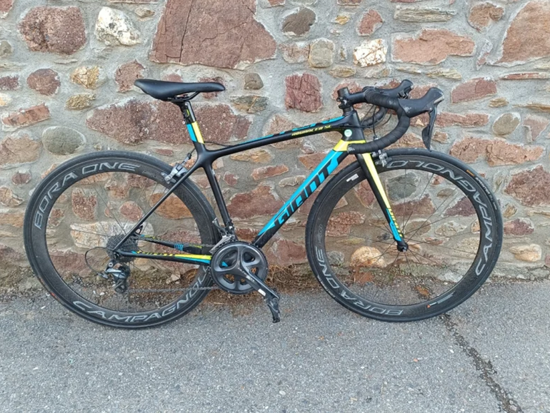 Used Giant TCR advanced 1 KOM 2021 Road & Gravel, Blu — image 1 of 3