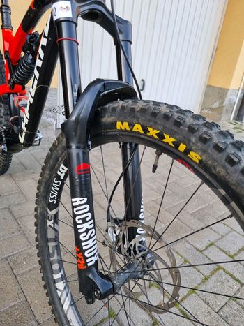 Used Lapierre SPICY TEAM Ultimate 2018 2018 Mountainbike, Red, 27.5 — image 4 of 9