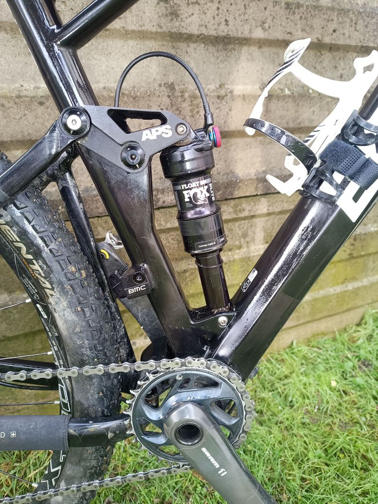 BMC fourstroke 02 2017 Mountainbike d'occasion — image 8 sur 9