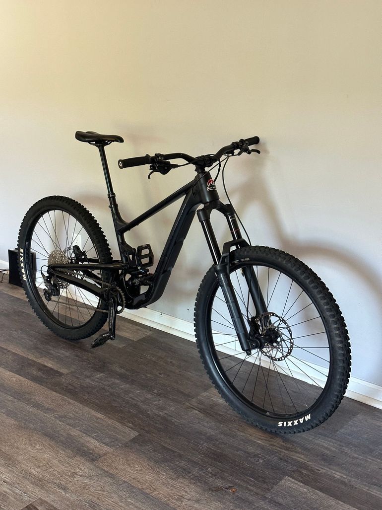 Brugt Rocky Mountain Altitude A30 Shimano 2025 2025 Mountainbike — billede 2 af 3
