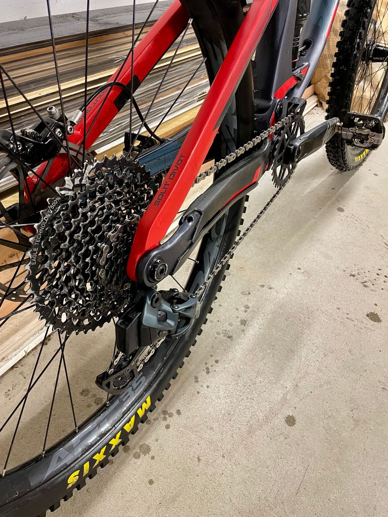 Used Devinci Spartan Carbon 29 GX LTD 12s 2019 Mountainbike, Light Gray — image 4 of 5