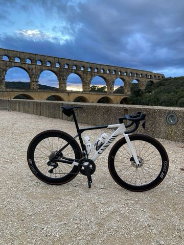 Gebrauchtes Canyon Ultimate CF SL 8 Aero 2023 2023 Road & Gravel