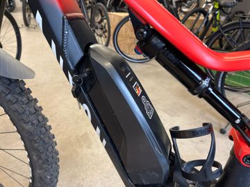 Used Canyon Spectral:ON 6.0 2019 2019 Mountainbike, Red, 29, 27.5 — image 7 of 11