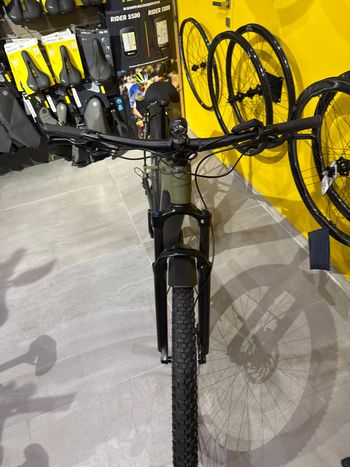 Used CUBE REACTION HYBRID, PRO ALLROAD 2025 2025 Mountainbike, Green, 27.5, 29 — image 3 of 8