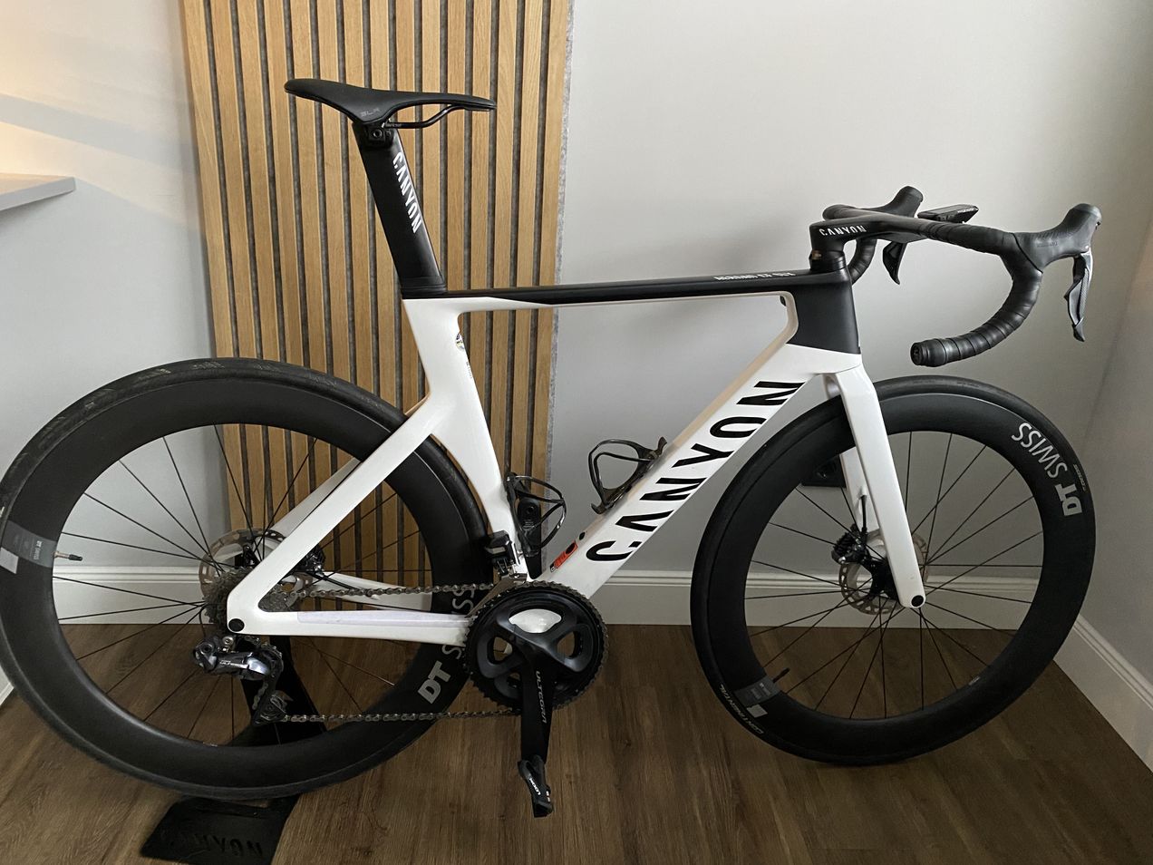 Canyon aeroad cf best sale slx 8.0 di2 disc