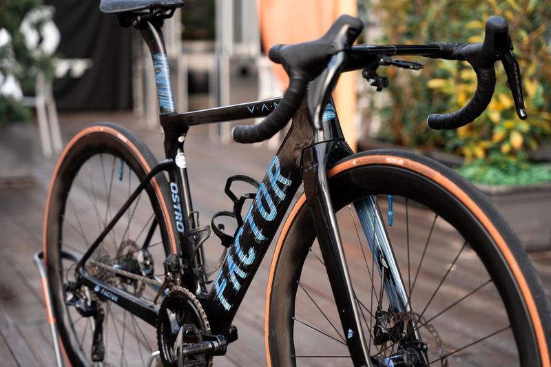 Used Factor OSTRO VAM 2023 Frameset 2023 Road & Gravel, Black — image 3 of 5