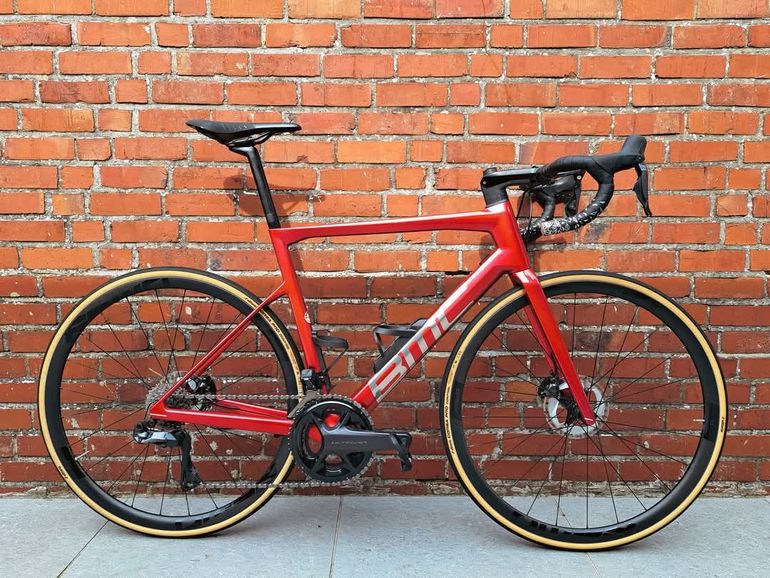 BMC Teammachine SLR ONE 2023 2023 Road & Gravel usato, Rosso — immagine 3 di 4