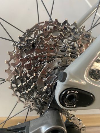 Brugt Factor O2 SRAM Rival eTap AXS 2023 2023 Road & Gravel — billede 9 af 18