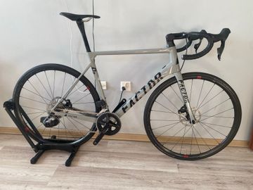 Factor O2 SRAM Rival eTap AXS 2023 2023 Road & Gravel usato, Grigio chiaro — immagine 14 di 18