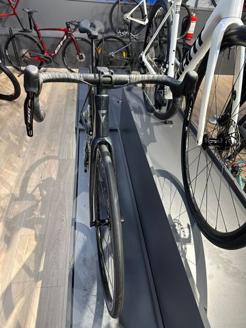 Käytetty Giant TCR Advanced 1 2025 2025 Road & Gravel — kuva 2 / 5