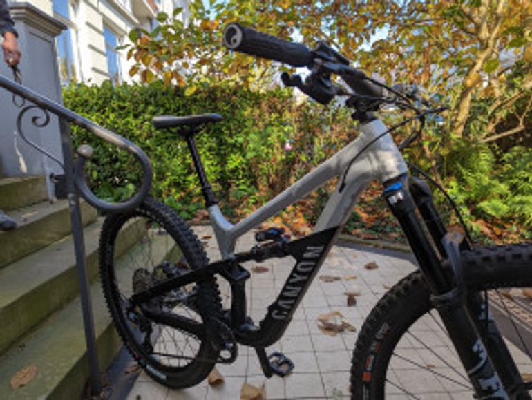 Used Canyon Spectral 125 AL 6 2022 Mountainbike, Light Gray — image 1 of 7