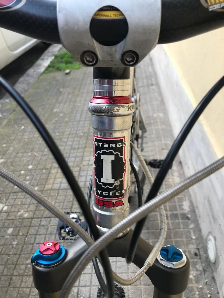 Used Intense uzzi 1998 Mountainbike, Light Gray — image 5 of 5