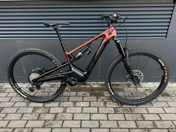 Tweedehands Rocky Mountain Altitude Powerplay Carbon 70 2023 2023 MTB