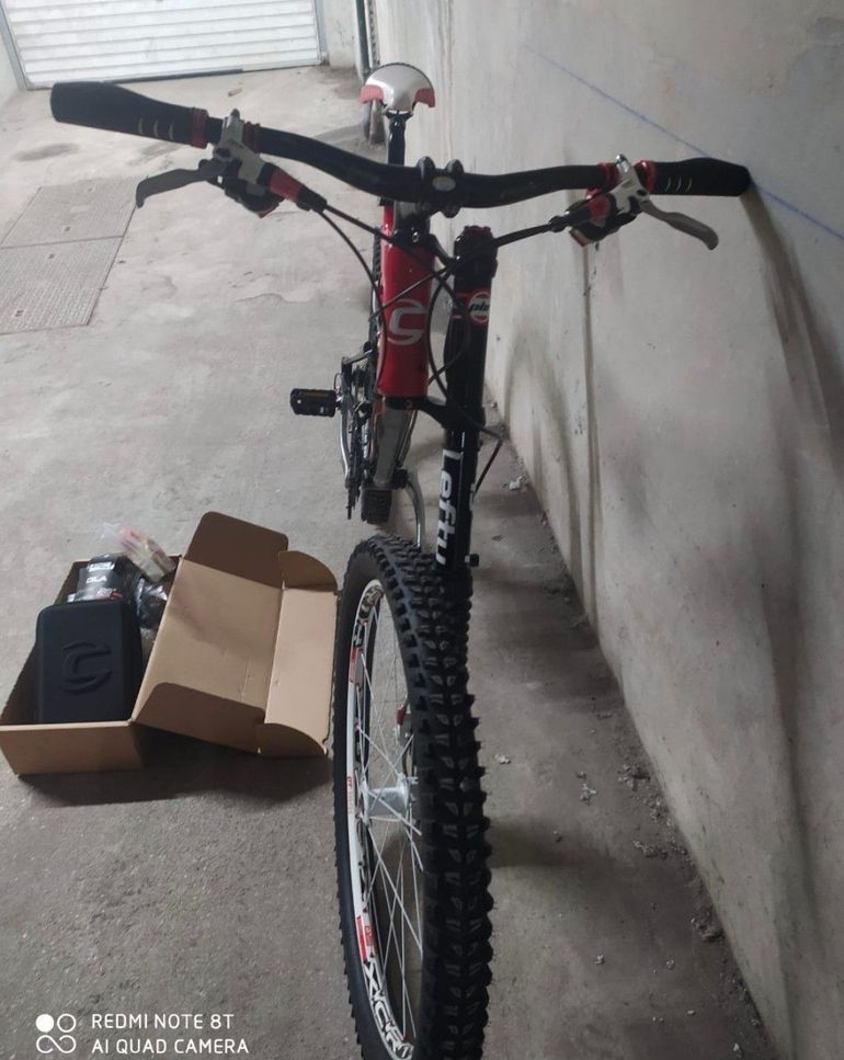 Used Cannondale RZ 140 3 CARBON 2010 Mountainbike, Red — image 2 of 3