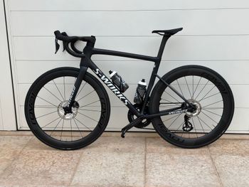 Used Specialized Tarmac SL8 Pro - Shimano Ultegra Di2 2024 2024 Road & Gravel, Nero — image 1 of 7