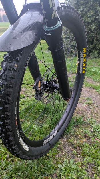 Brugt Commencal SUPREME DH 4.2 2019 Mountainbike — billede 12 af 14