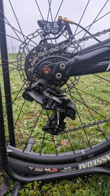 Commencal SUPREME DH 4.2 2019 Mountainbike d'occasion — image 7 sur 14