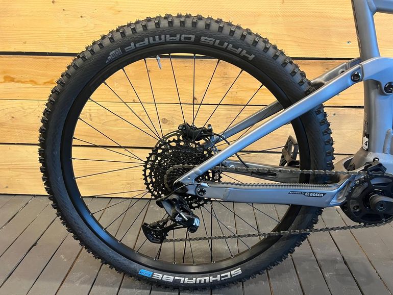 Used Scott Genius eRIDE 930 2022 2022 Mountainbike, Light Gray, 29 — image 3 of 12