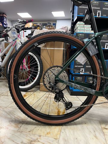 Bianchi Arcadex Shimano GRX 2025 Road & Gravel de segunda mano, Verde — imagen 2 de 12