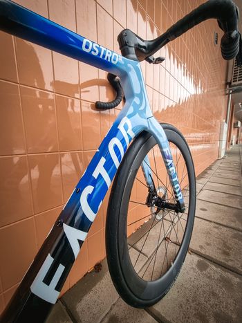 Used Factor OSTRO VAM Shimano Ultegra 12sp Di2 2023 Road & Gravel, Blue — image 6 of 7