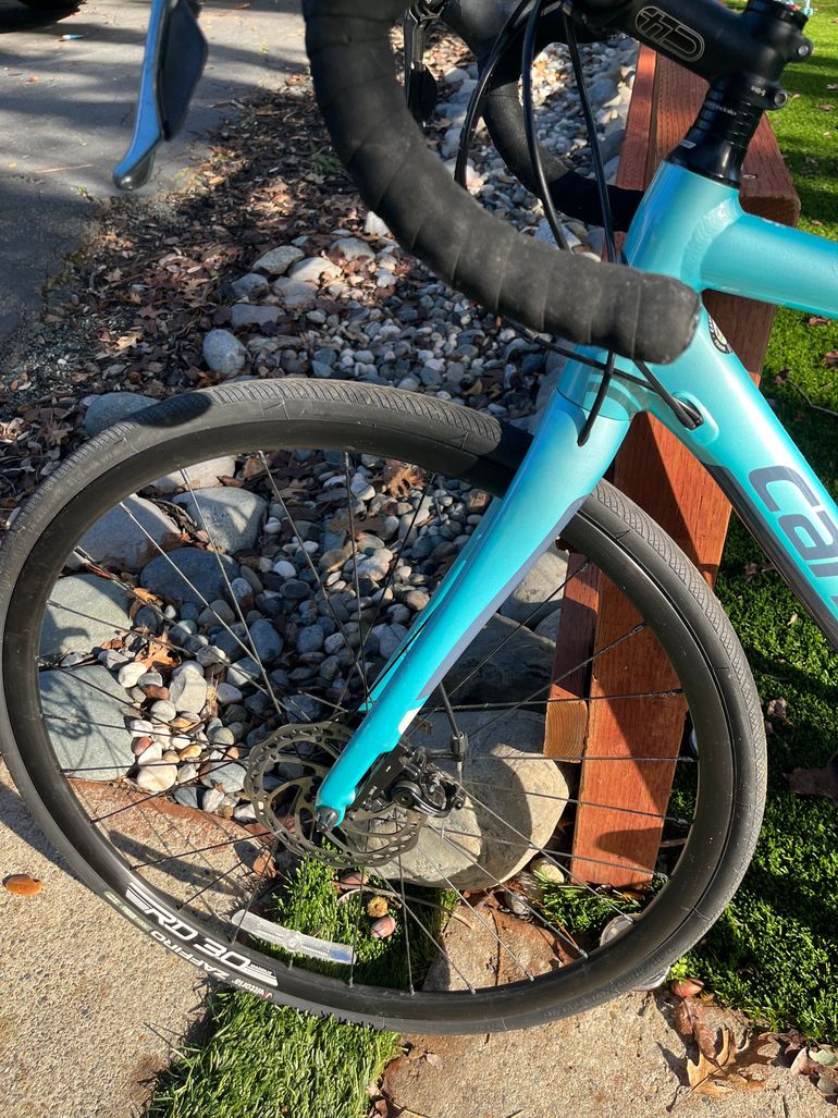 Used Cannondale Synapse Disc Tiagra 2019 2019 Road & Gravel — image 4 of 4