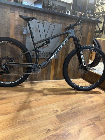 Used Specialized Epic 8 Expert 2024 2024 Mountainbike, Black, 29 — image 3 of 3