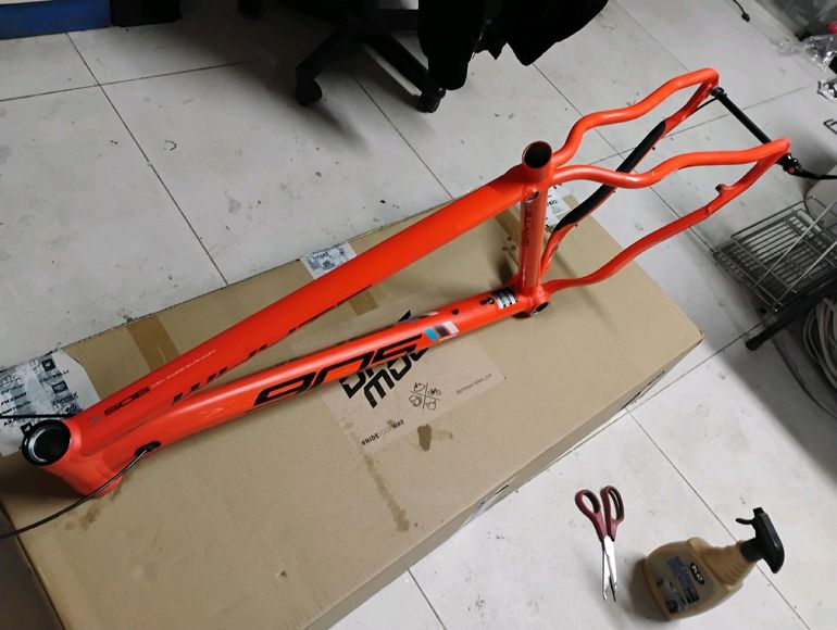 Used Whyte 905 Enduro Hardtail Frameset 2018 Mountainbike, Orange — image 7 of 8