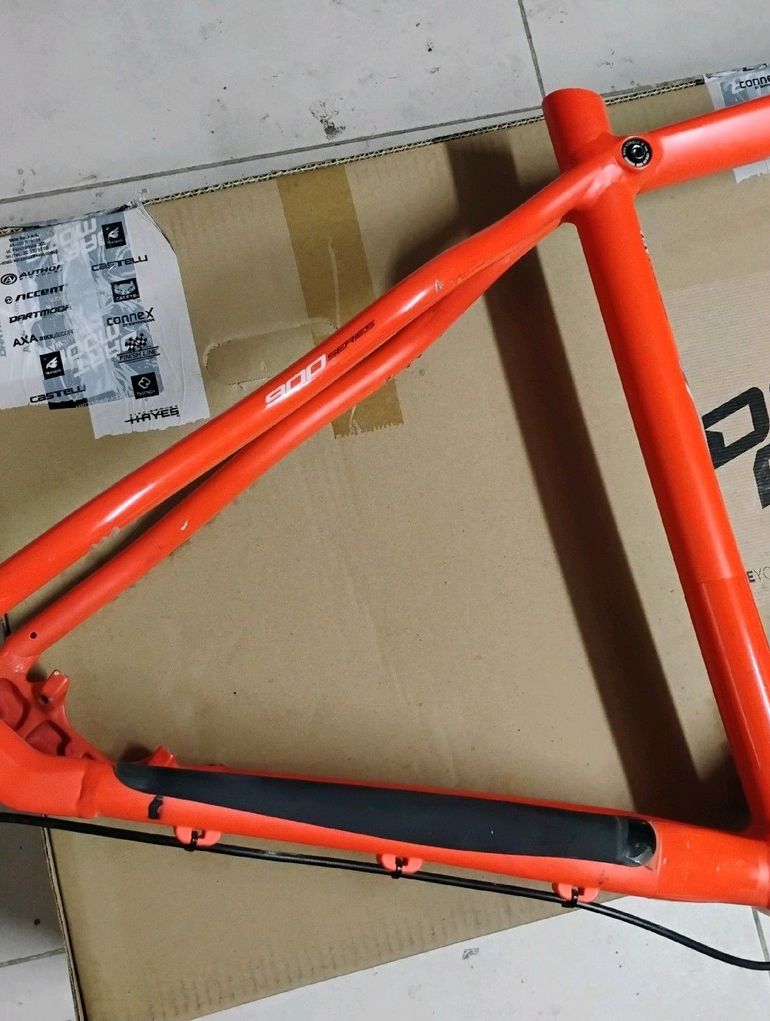 Used Whyte 905 Enduro Hardtail Frameset 2018 Mountainbike, Orange — image 2 of 8