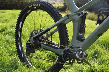 Used YT Industries Izzo Core 3 2022 Mountainbike, Grün — image 3 of 8